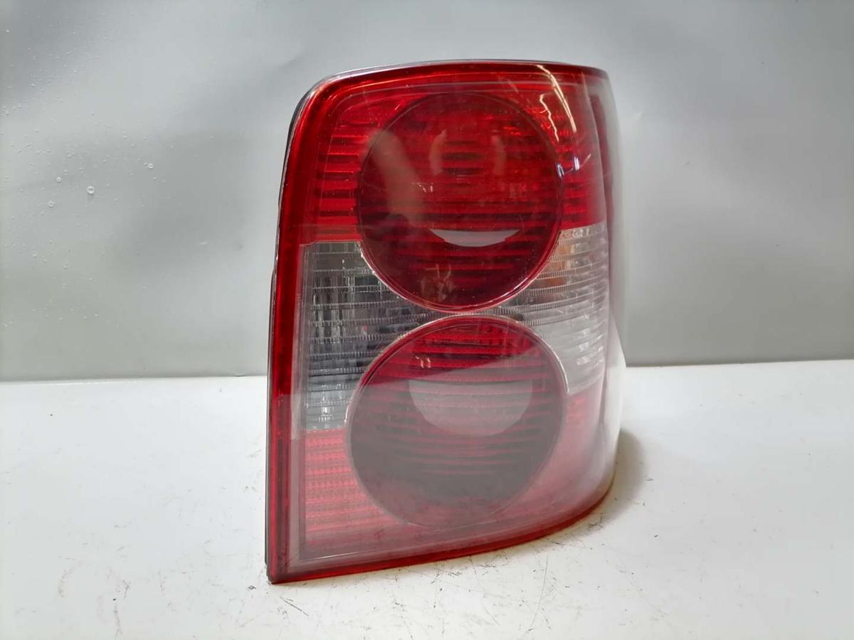 VW Passat 3BG Rücklicht Rückleuchte Schlussleuchte rechts Kombi Variant Zubehör Bj.2002